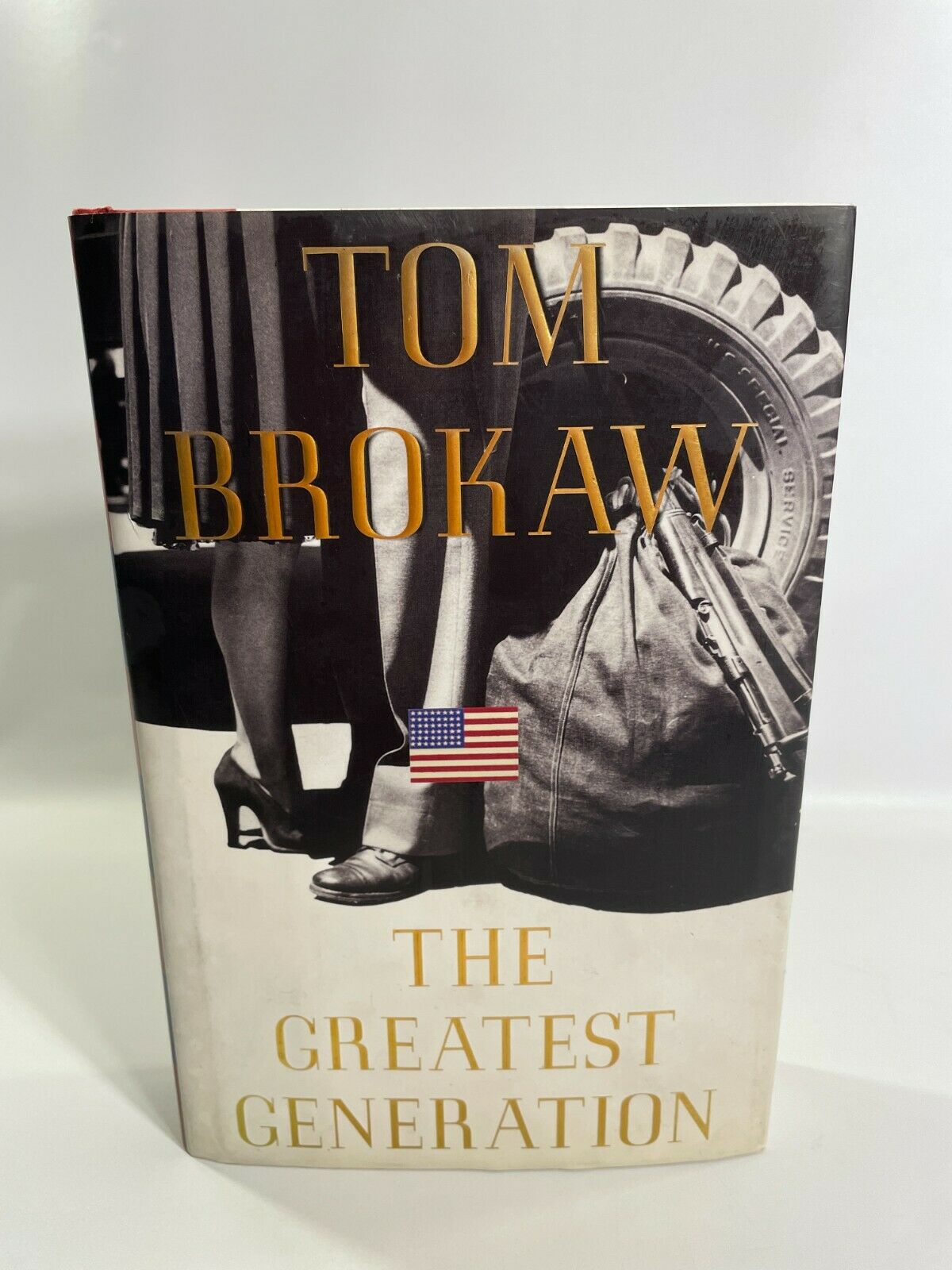 The Greatest Generation, Tom Brokaw NBC News With Bonus Newspaper Clippings (A2)