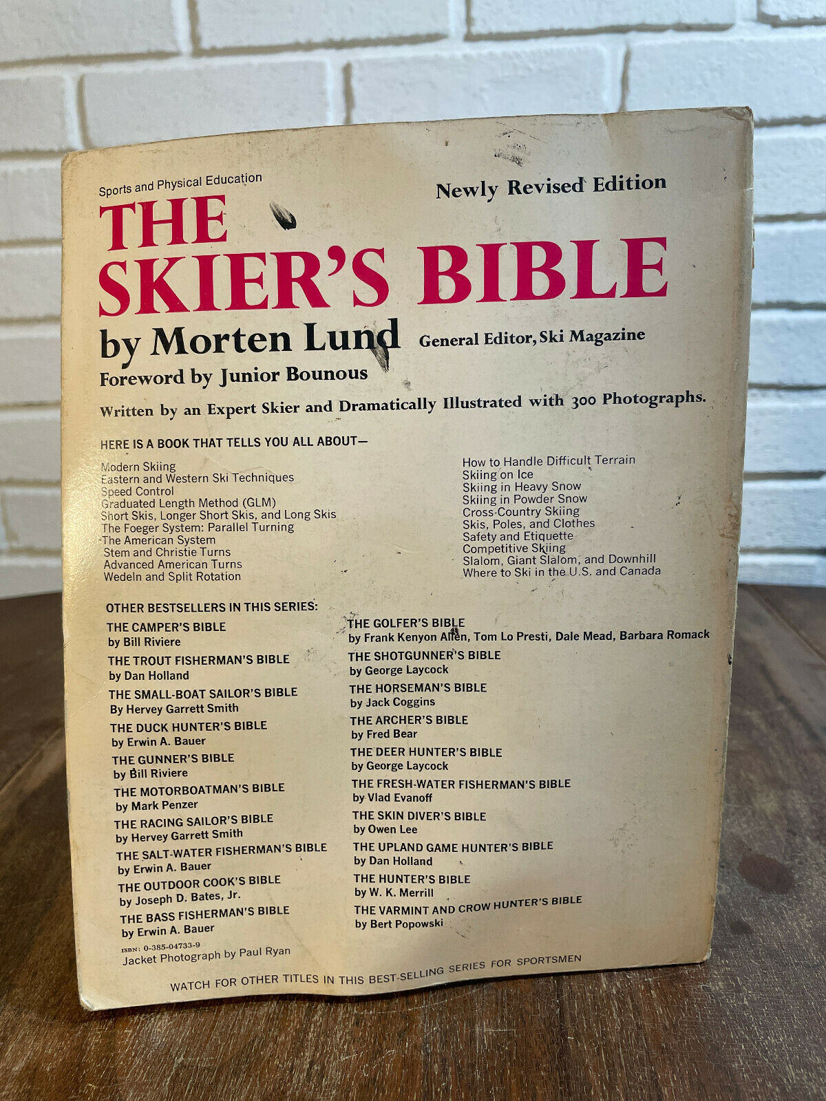 The Skier's Bible by Morten Lund, Revised Edition 1972 (4A)
