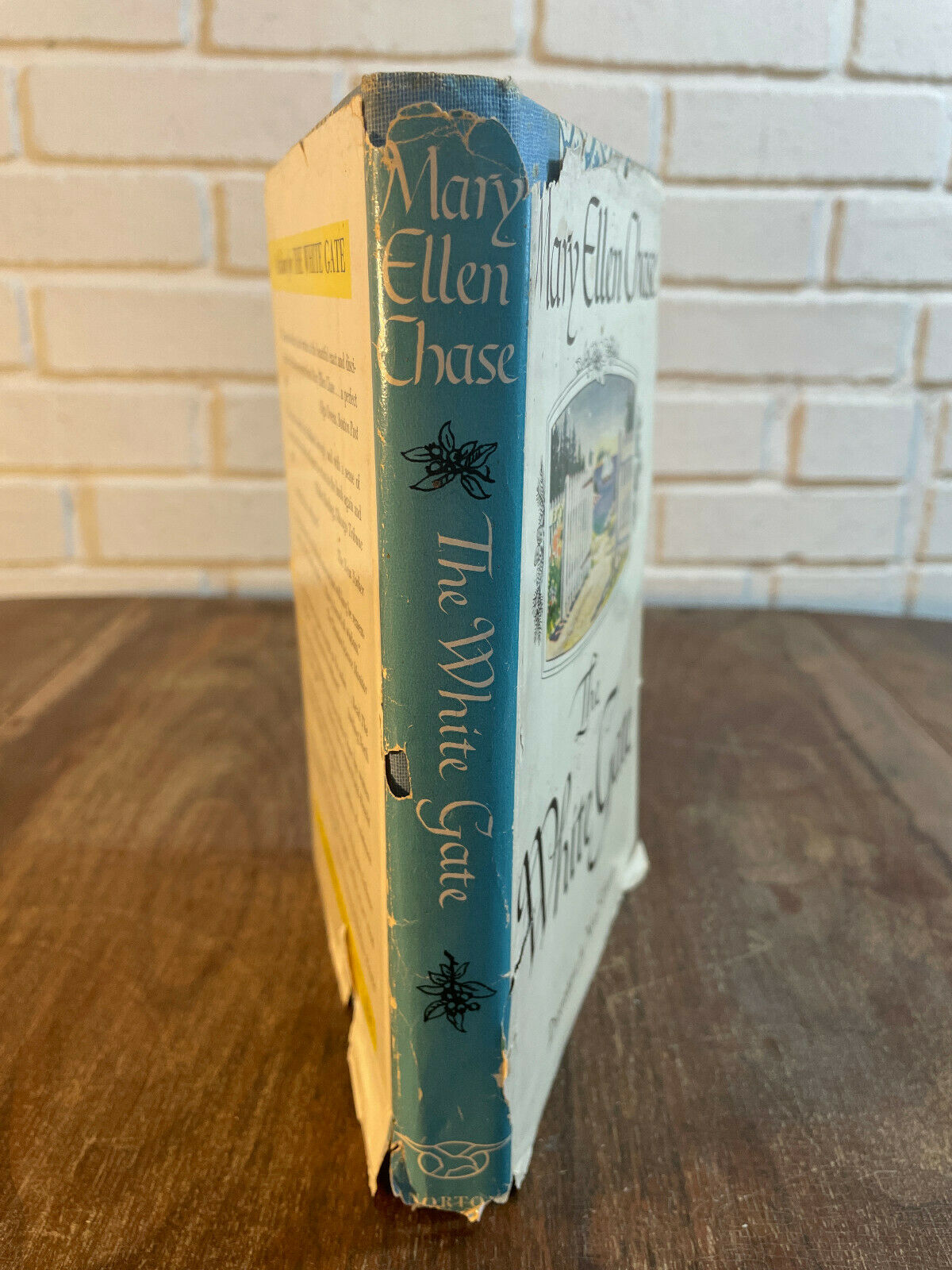The White Gate by Mary Ellen Chase hardcover Book (J7)