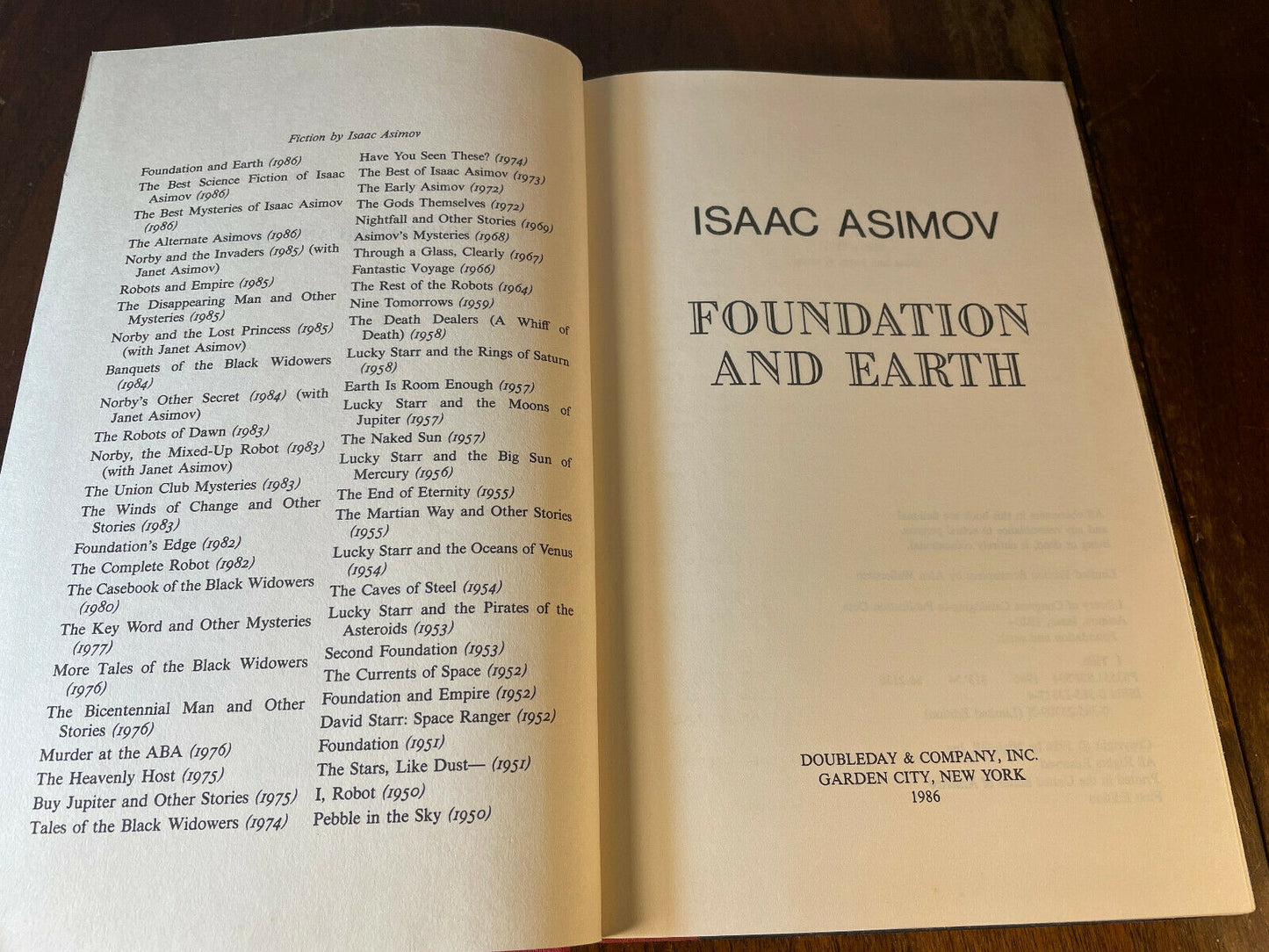 Foundation and Earth by Isaac Asimov (1986, Hardcover, First Edition) (C10)