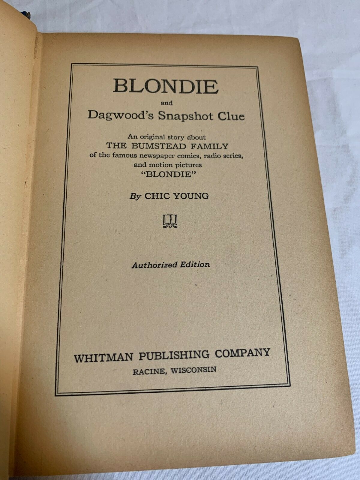 Blondie and Dagwood's Snapshot Clue, Chick Young, 1943 (C1)
