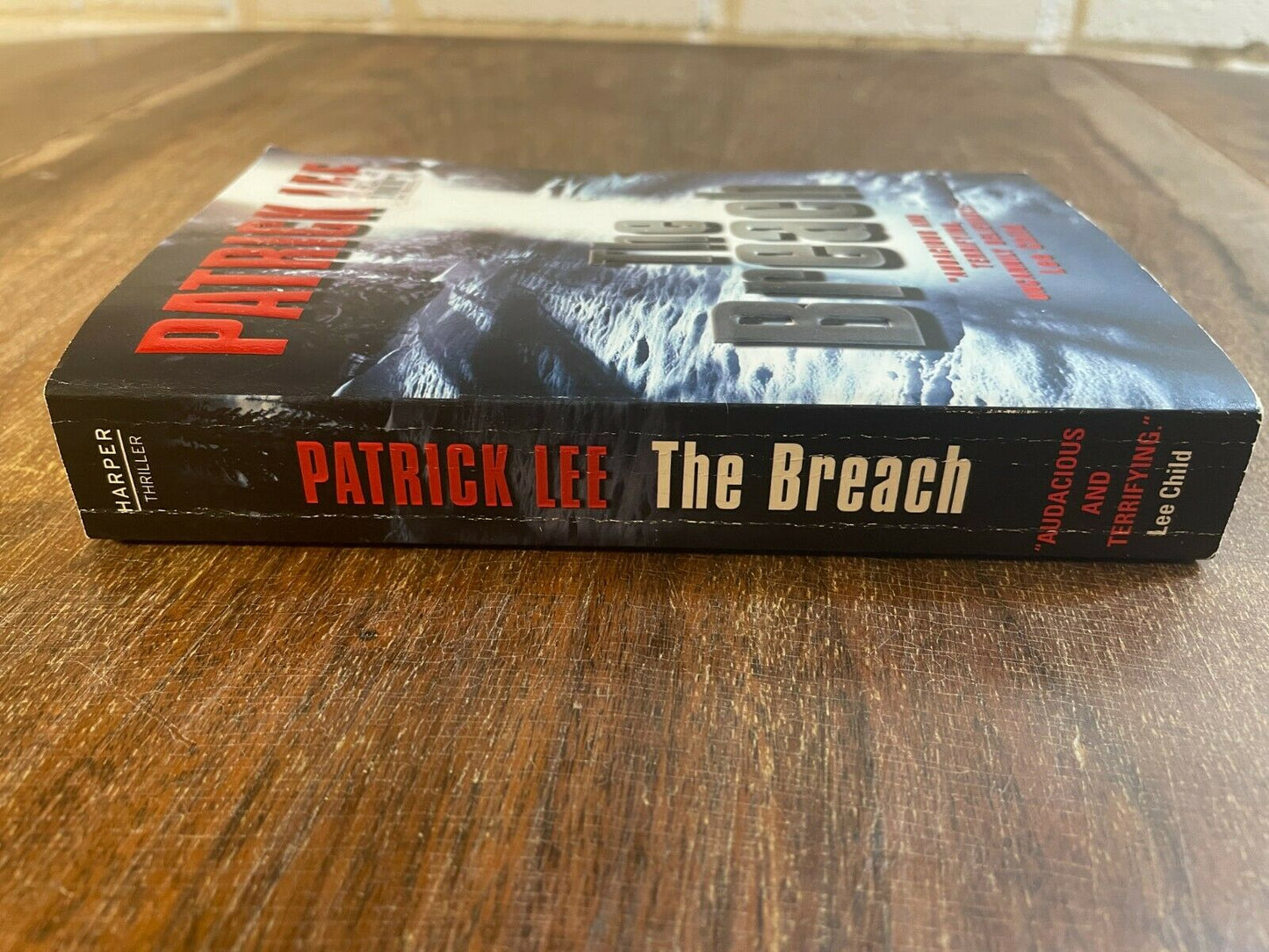 The Breach - Mass Market Paperback By Lee, Patrick  (Q1)