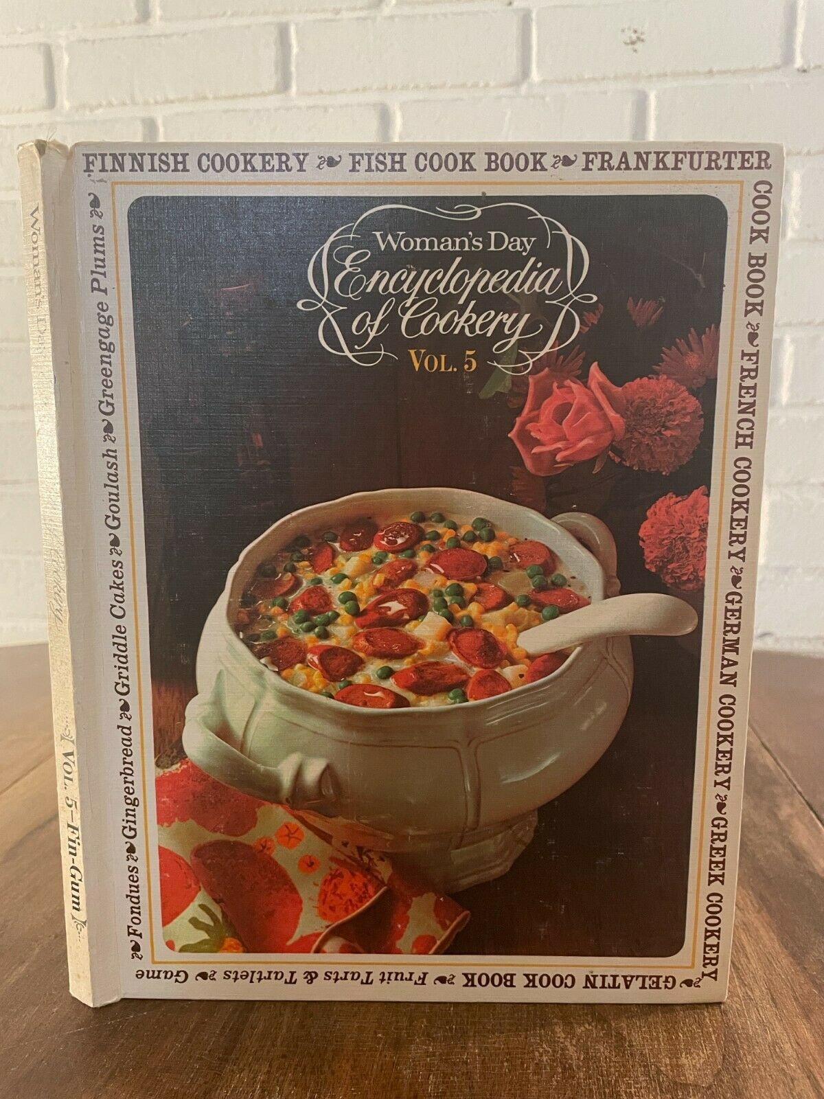 Woman's Day Encyclopedia of Cookery (Vol. 5 - Fin - Gum) 1966 Hardcover