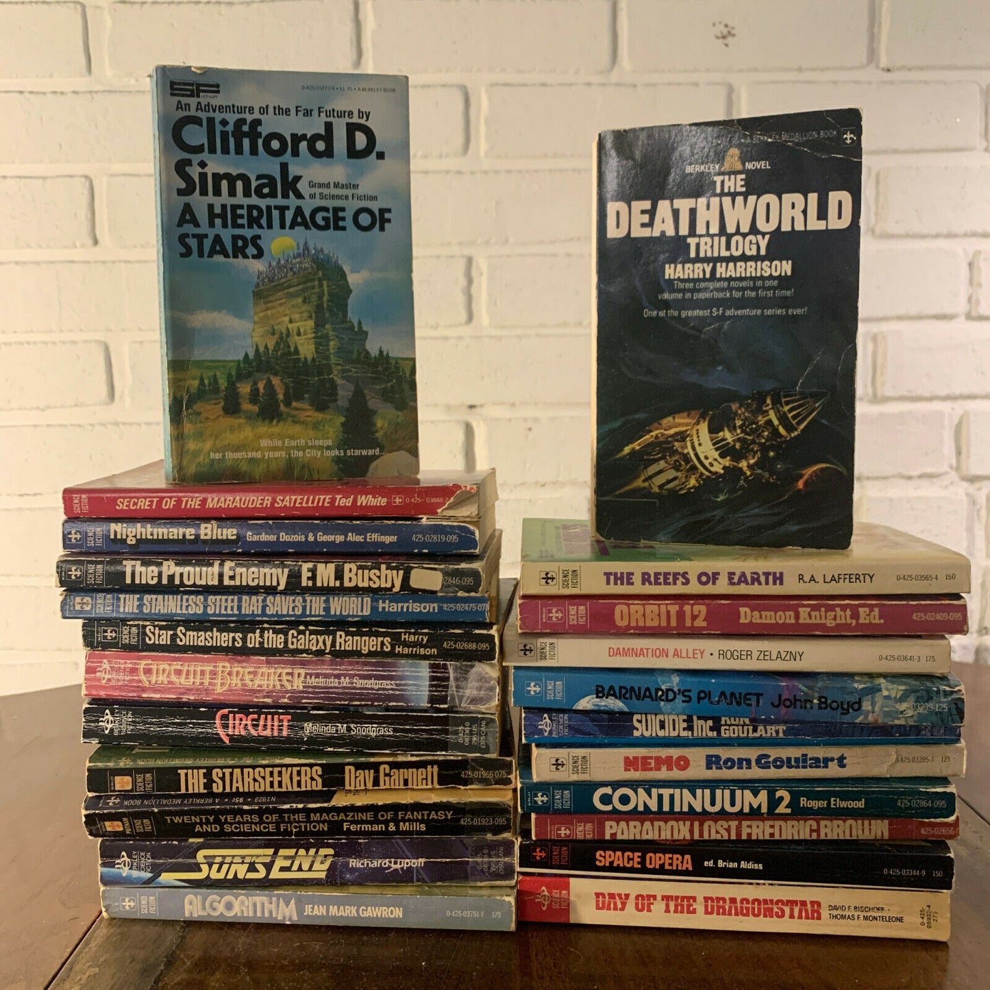 Berkely Sci Fi 23 Book Lot, Simak, Deathworld Trilogy, Harrison, Algorithm
