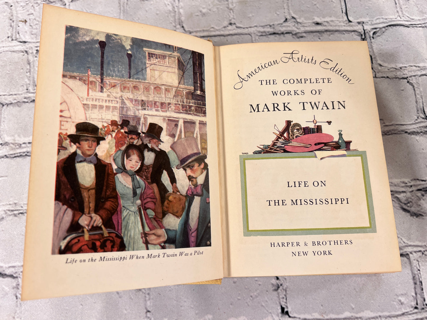 Life on the Mississippi by Mark Twain [American Artists Edition · Vol 7]