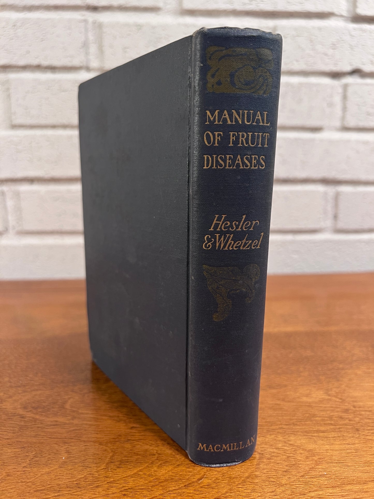 Manual of Fruit Diseases by Hesler & Whetzel 1917