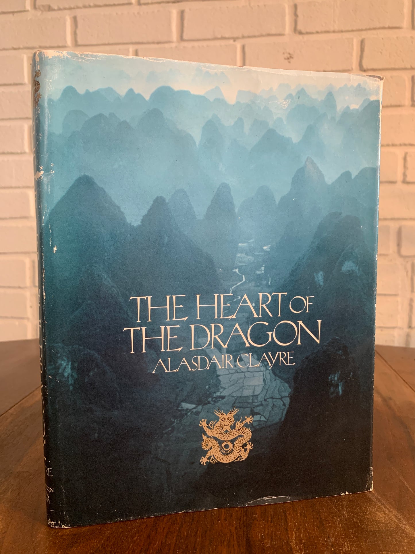 The Heart of the Dragon by Alasdair Clayre 1985