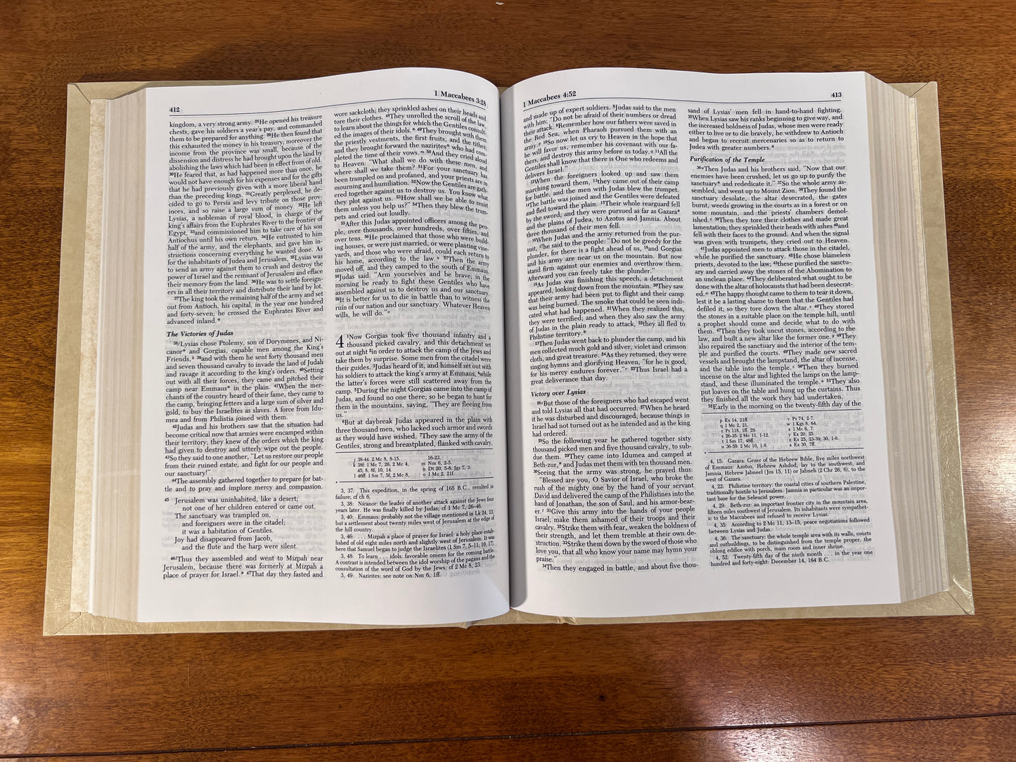 The New American Bible, Heirloom Family Bible, 1987