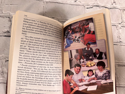 Knowledge That Leads to Everlasting Life Watch Tower Bible [1st Printing · 1995]