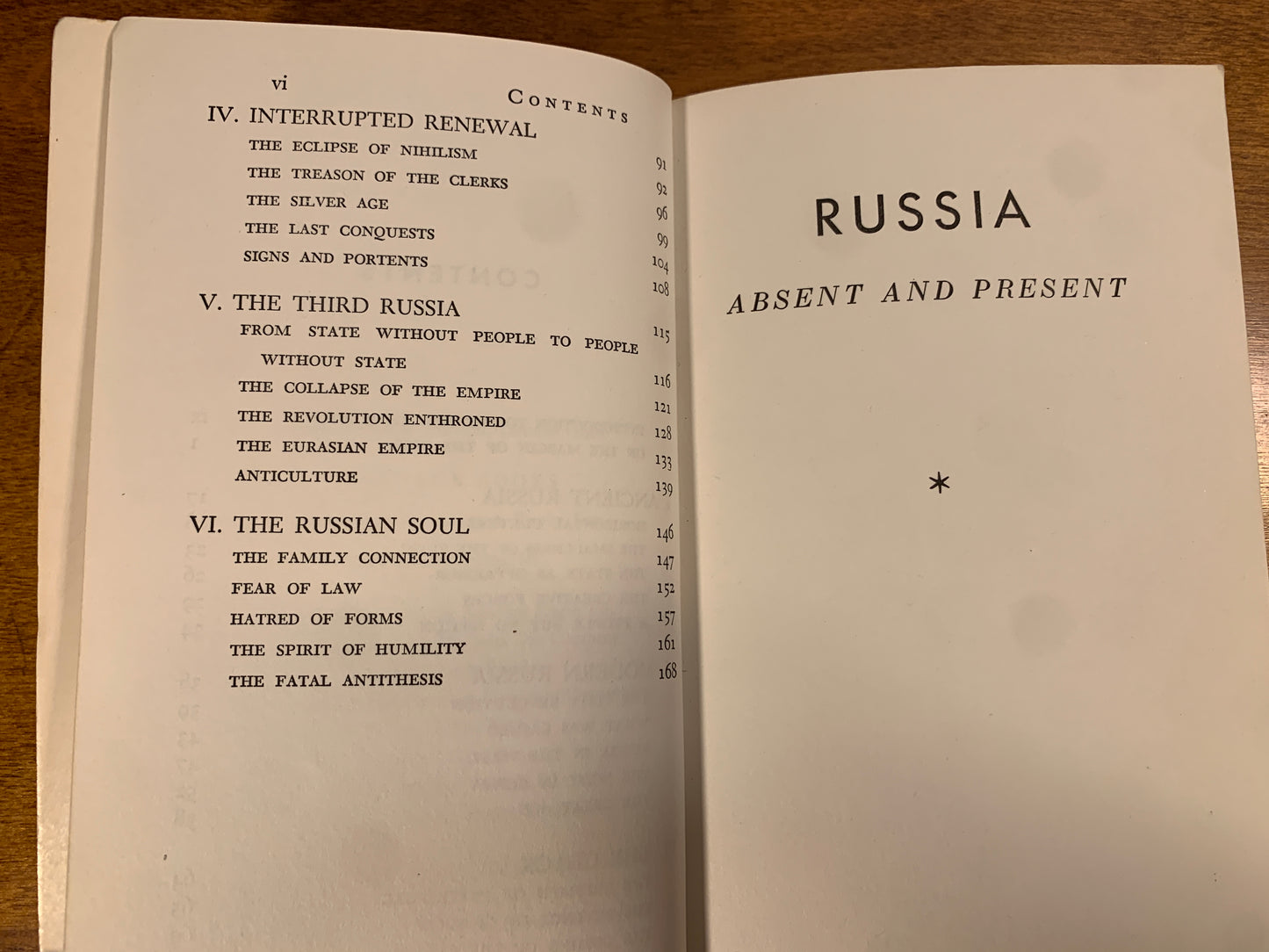 Russia: Absent and Present by Vladimir Weidle [1961]