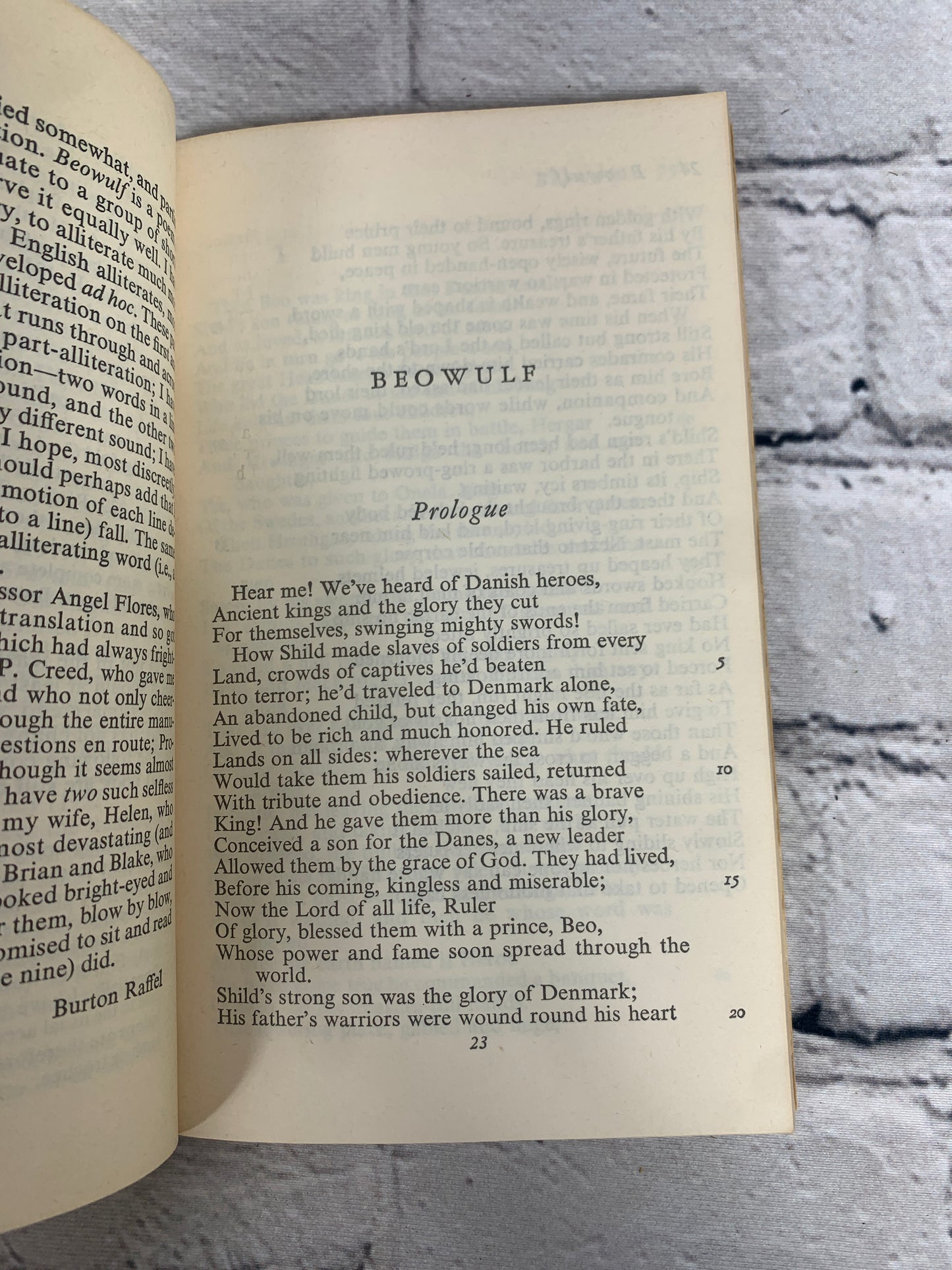 Beowulf A New Translation Burton Raffel [A Mentor Classic · 1963]