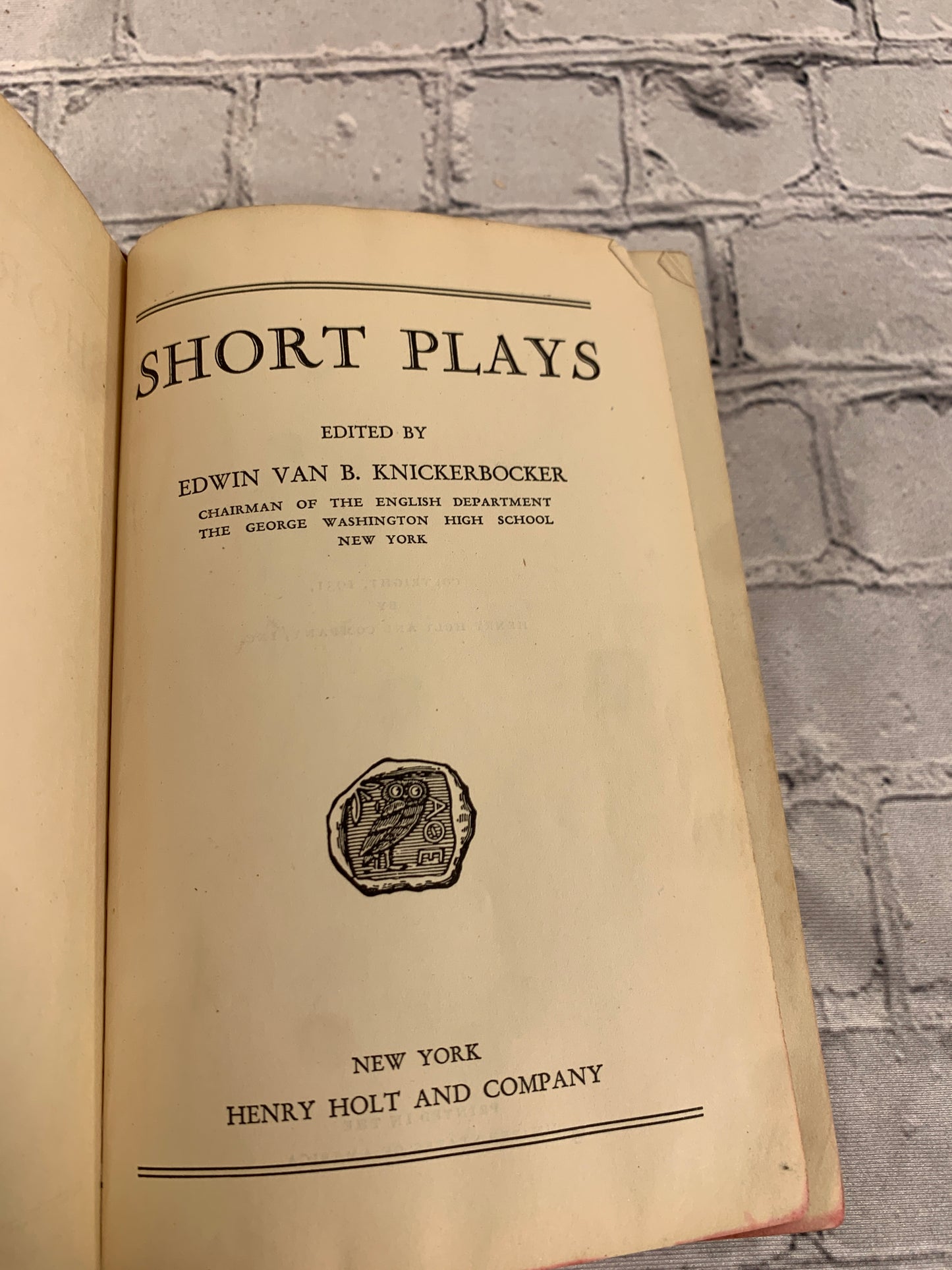 Short Plays edited by Edwin Van B. Knickerbocker [1931]