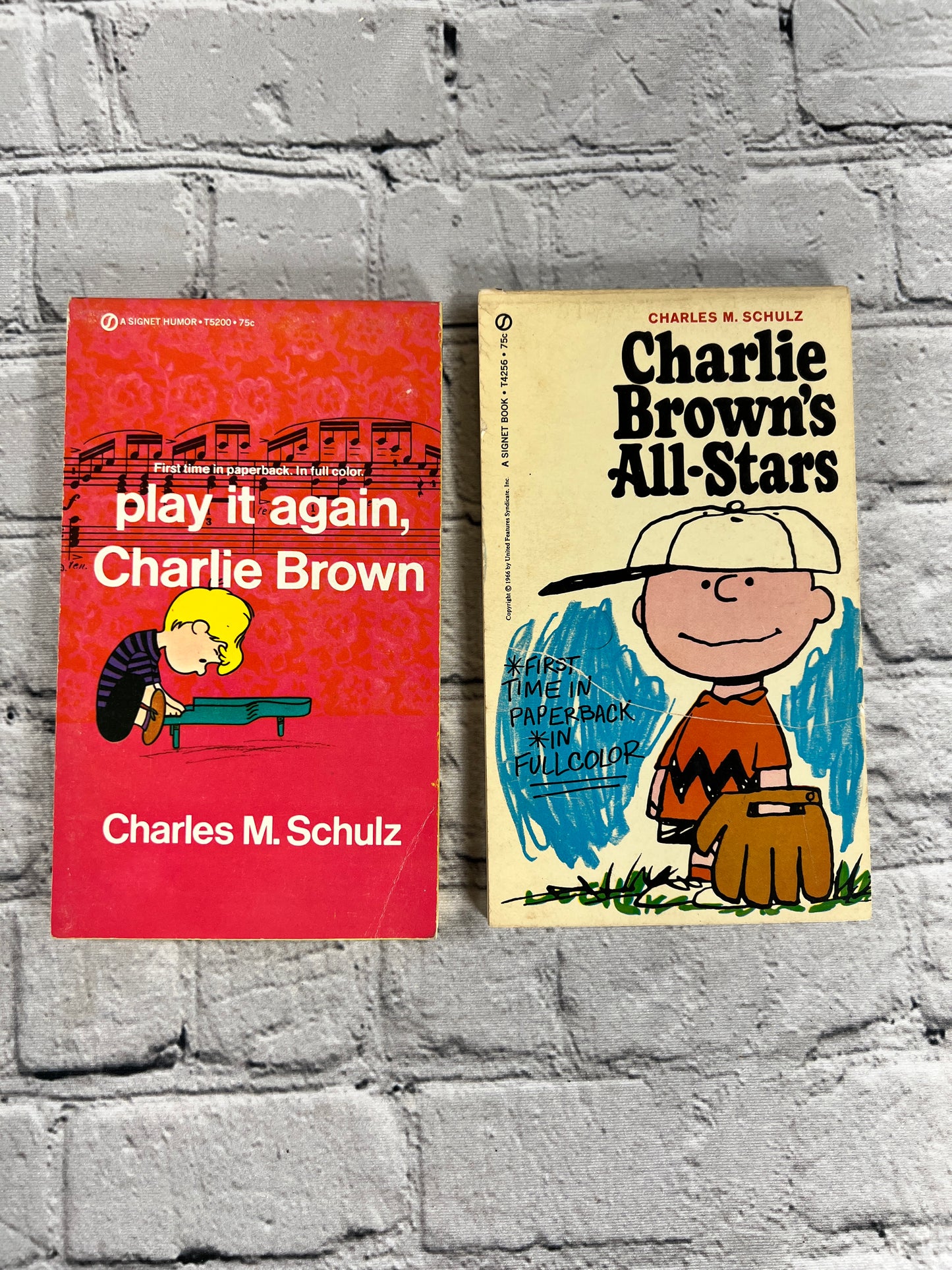 Peanuts Charlie Brown by Charles M Schulz [Lot of 2 · Signet · 1960-1970]