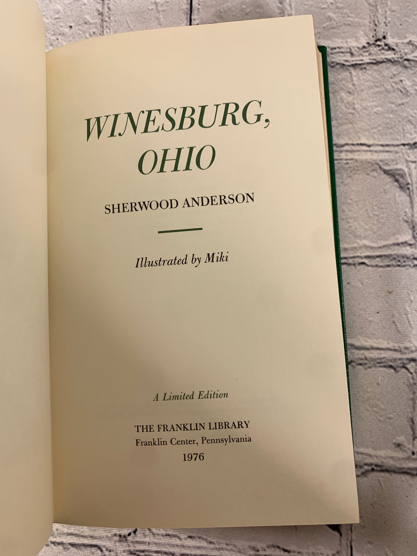 Winesburg, Ohio by Sherwood Anderson [1976 Limited Edition · The Franklin Library]