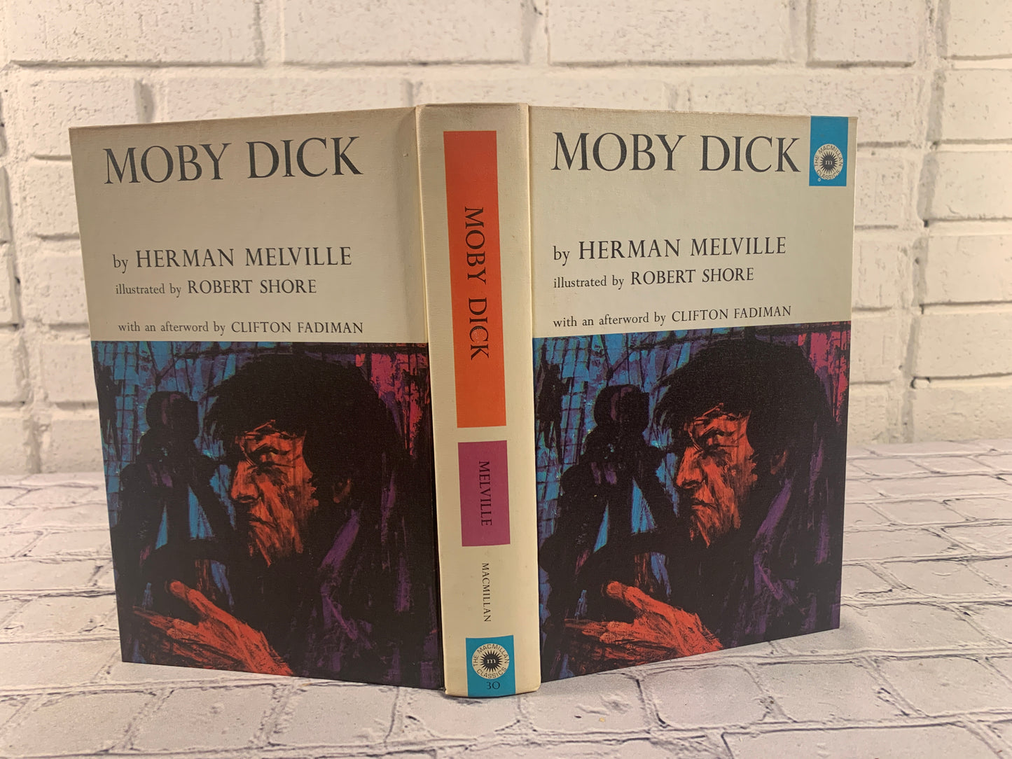 Moby Dick by Herman Melville Illus. by Robert Shore [1962 · Macmillan Classics]