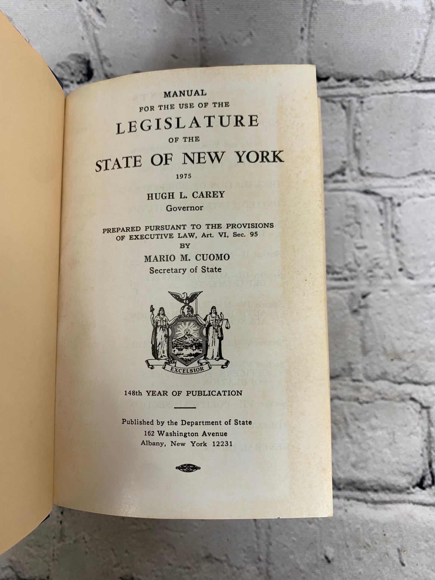 Manual for the Use of the Legislature State of NY 1975 Hugh L. Carey