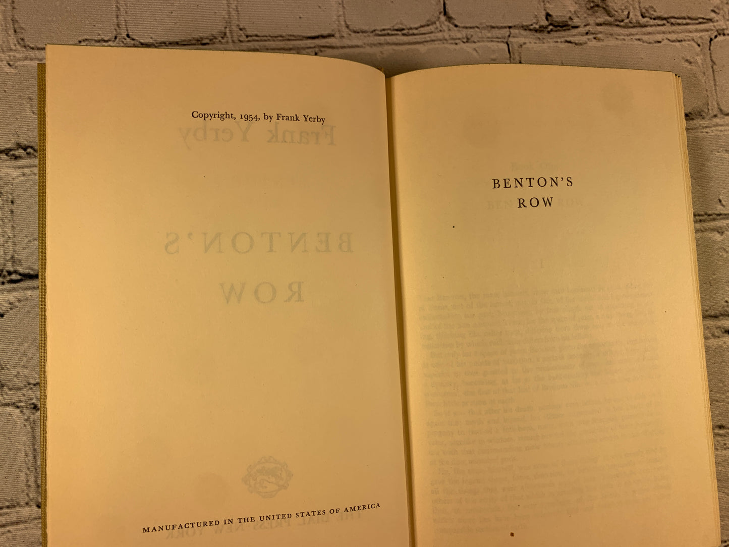 Benton's Row by Frank Yerby [1954 · BCE]