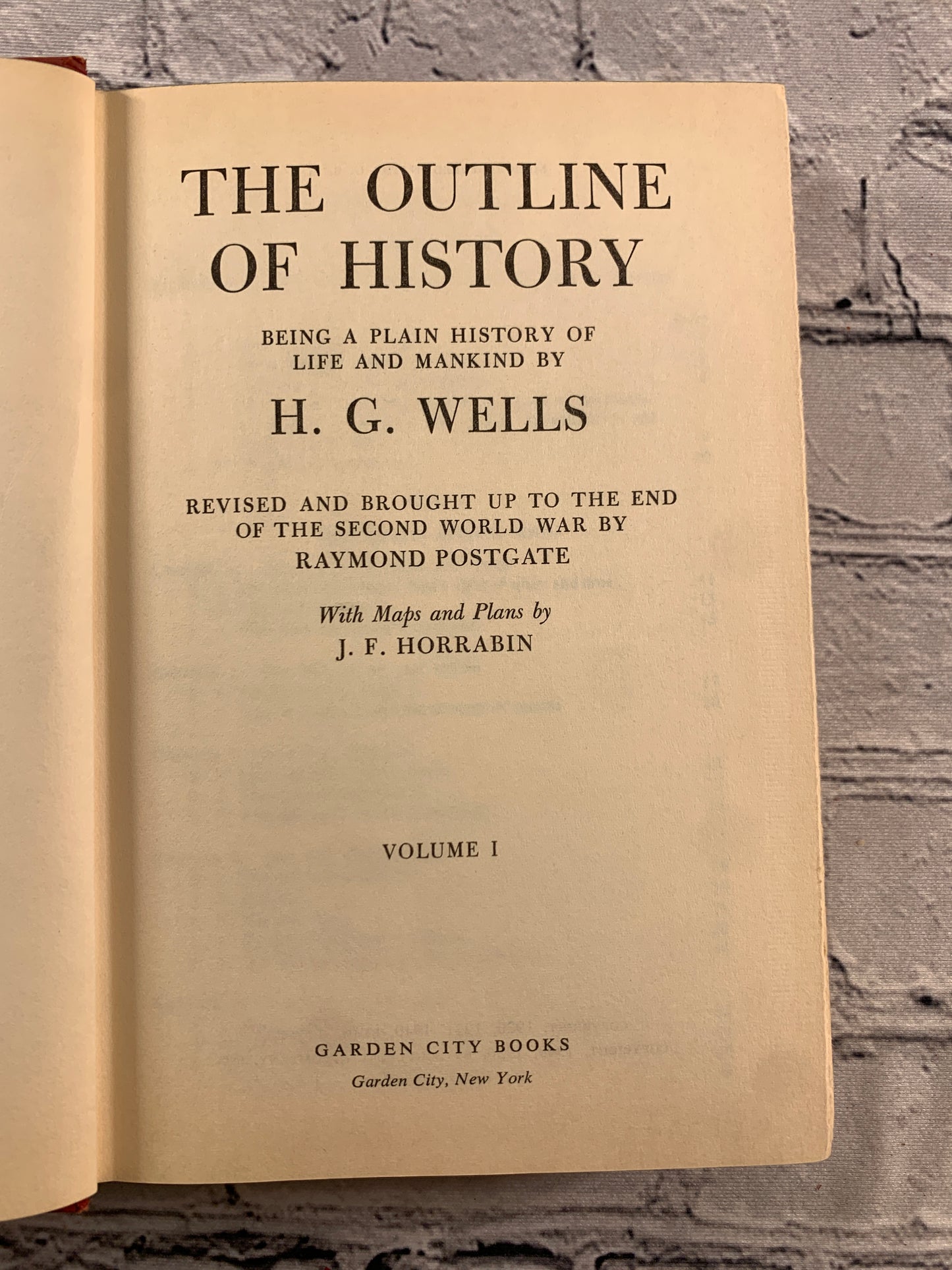 The Outline of History by H.G. Wells [BCE · Enlarged Edition · Vol. 1]