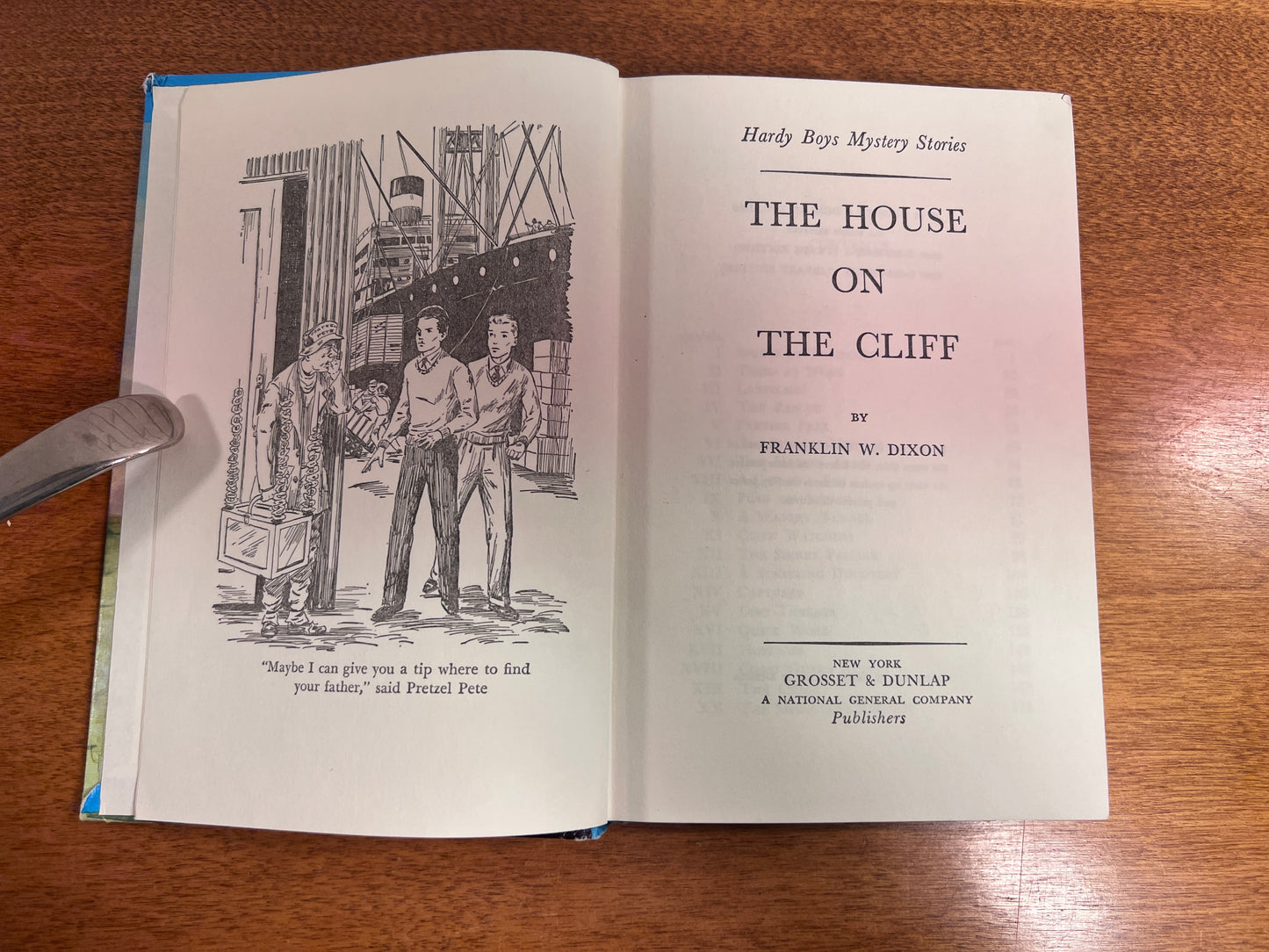 The House on the Cliff #2 by Franklin W. Dixon - The Hardy Boys