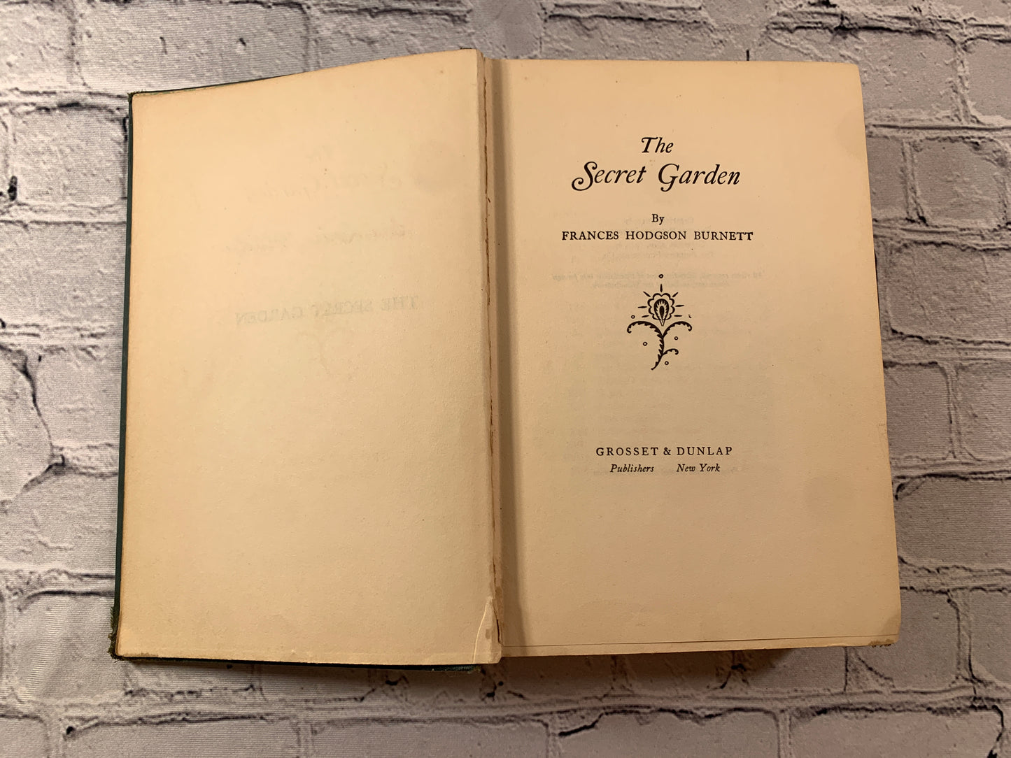 The Secret Garden by Frances Hodson Burnett [1911]