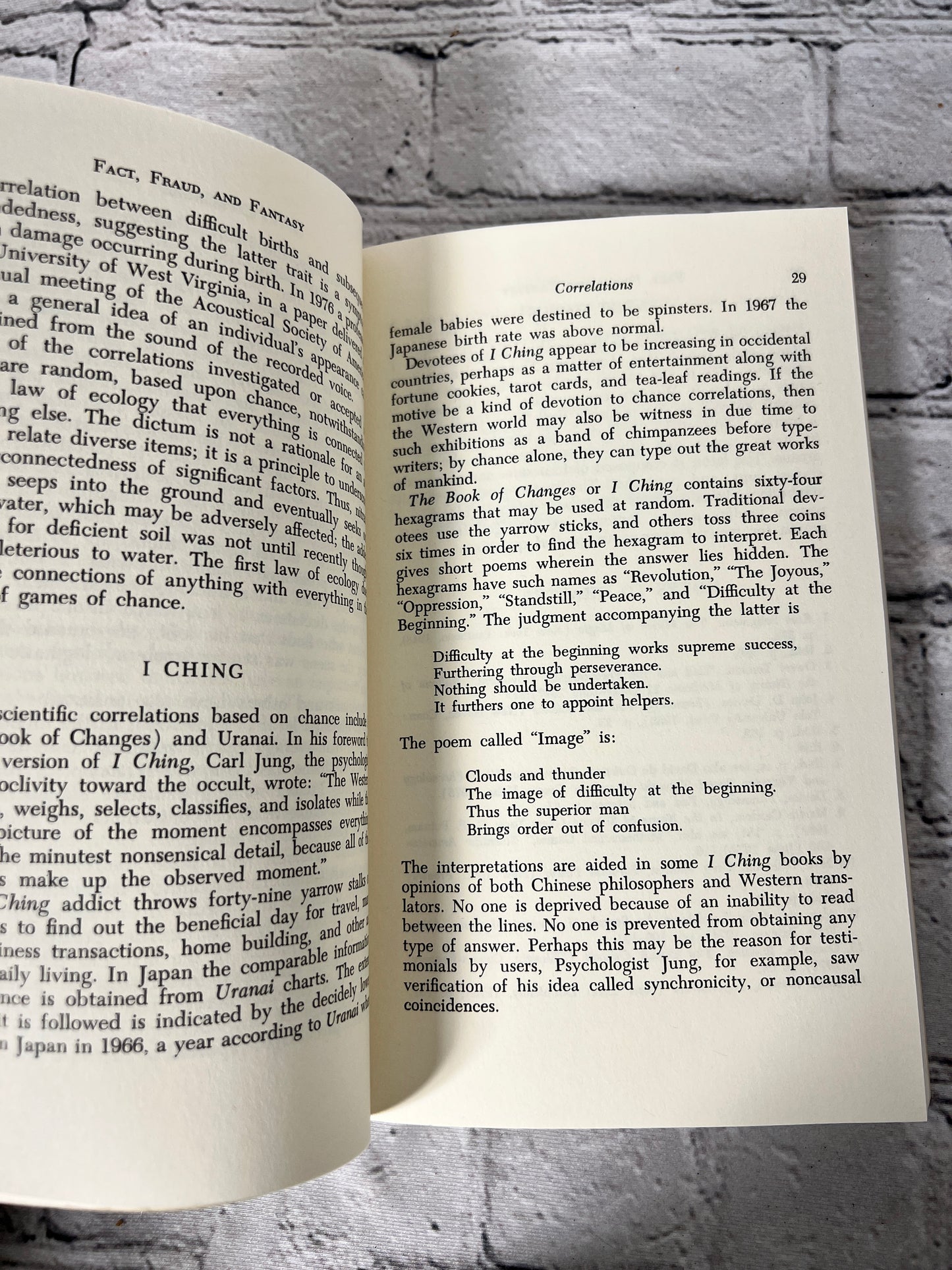 Fact, Fraud, and Fantasy : the Occult and Pseudosciences By Morris Goran [1980]