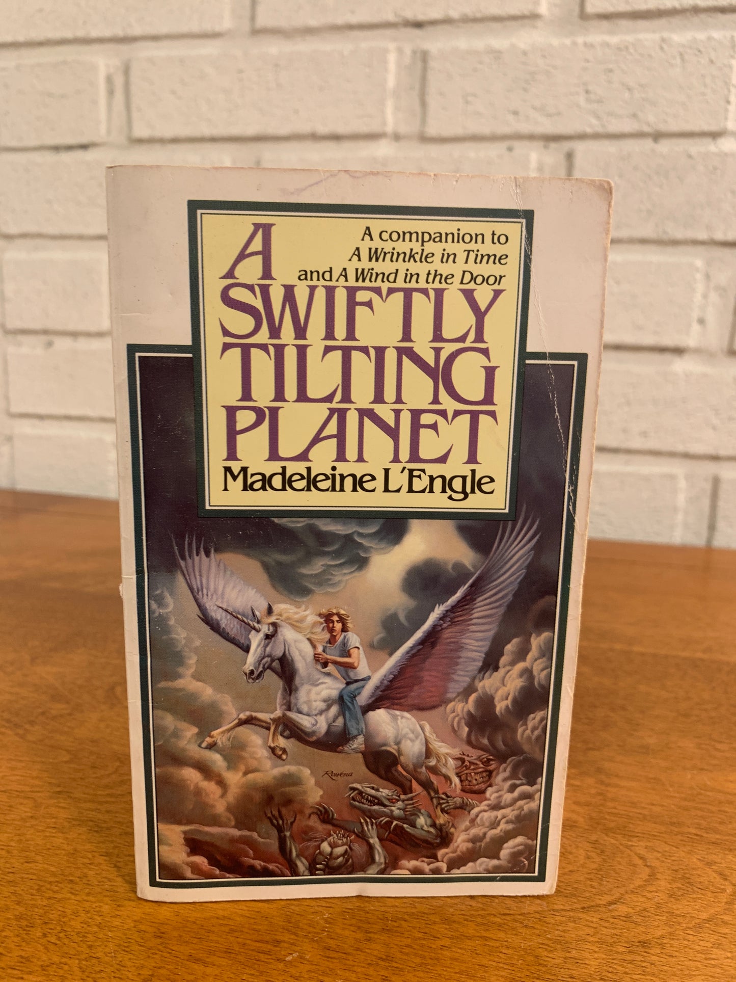 A Swiftly Tilting Planet by Madeleine L'Engle