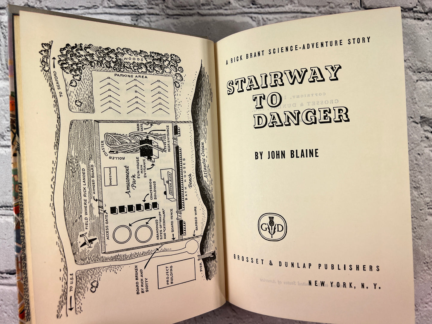 Stairway to Danger - A Rick Brant Electronic Adventure by John Blaine [1952]