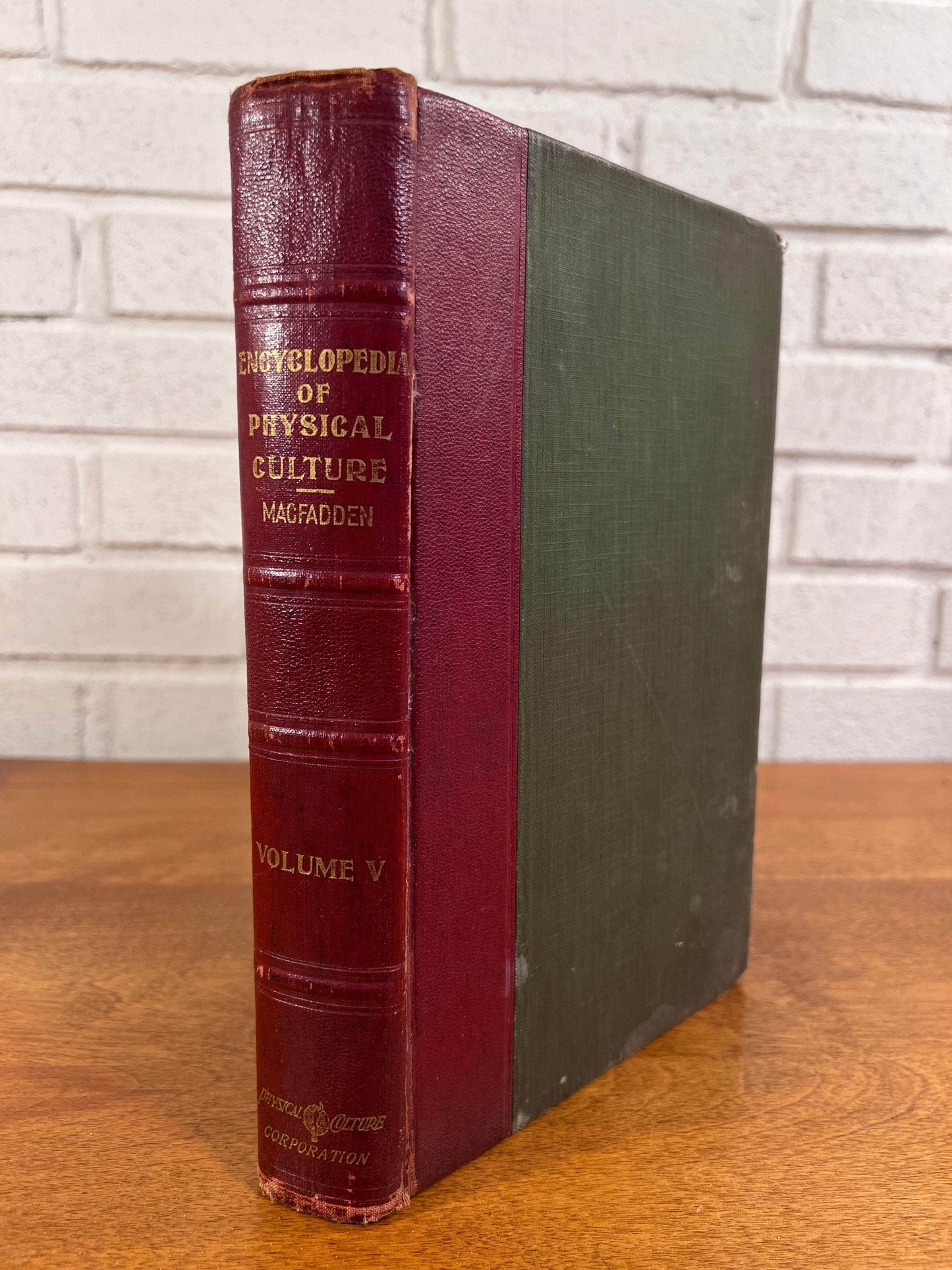 Flipped Pages MacFadden's Enyclopedia of Physical Culture Vol. 5 - Sex Hygiene, Parenthood and Child Training [1920]