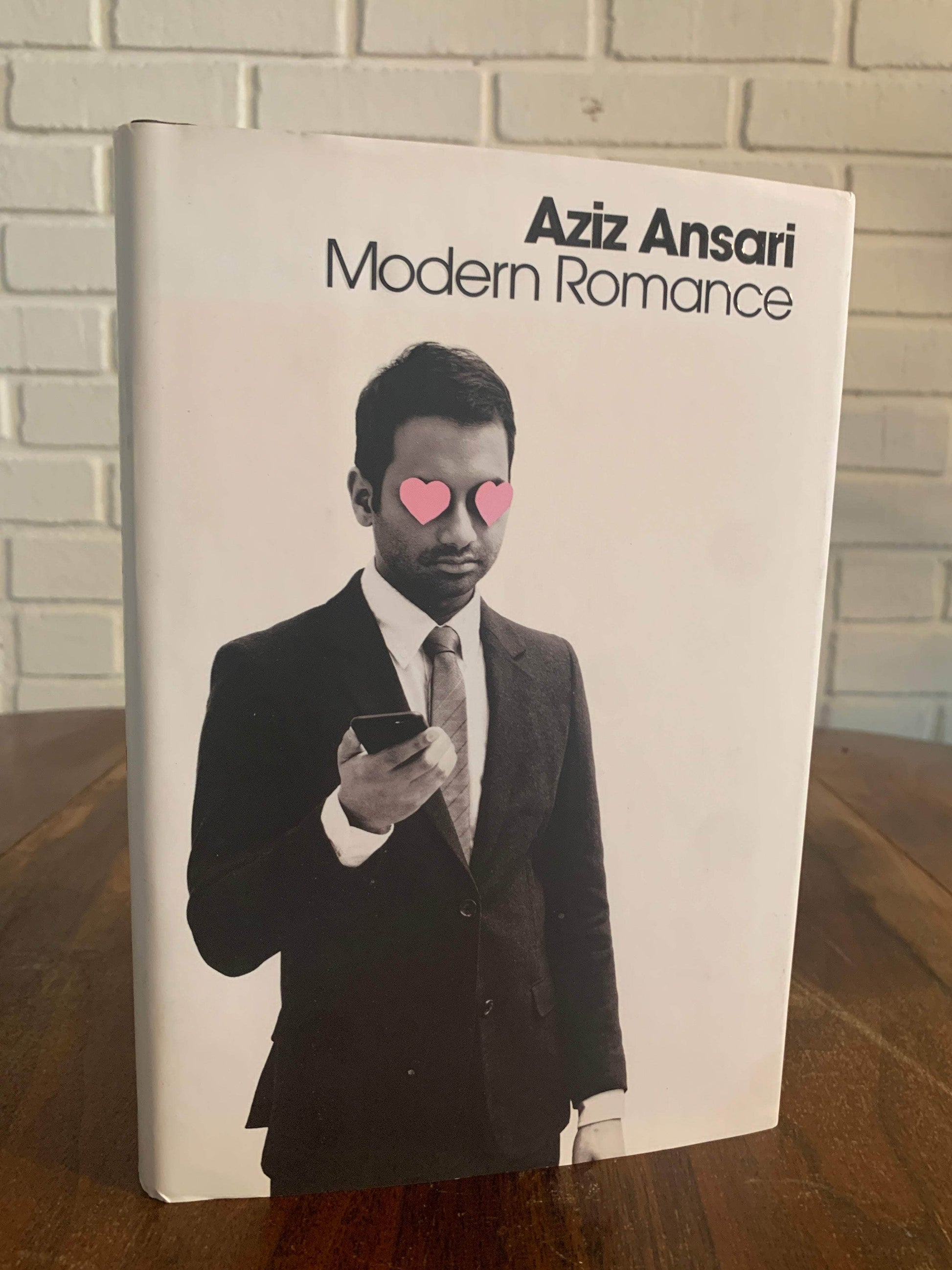 Flipped Pages Modern Romance by Aziz Ansari 2015