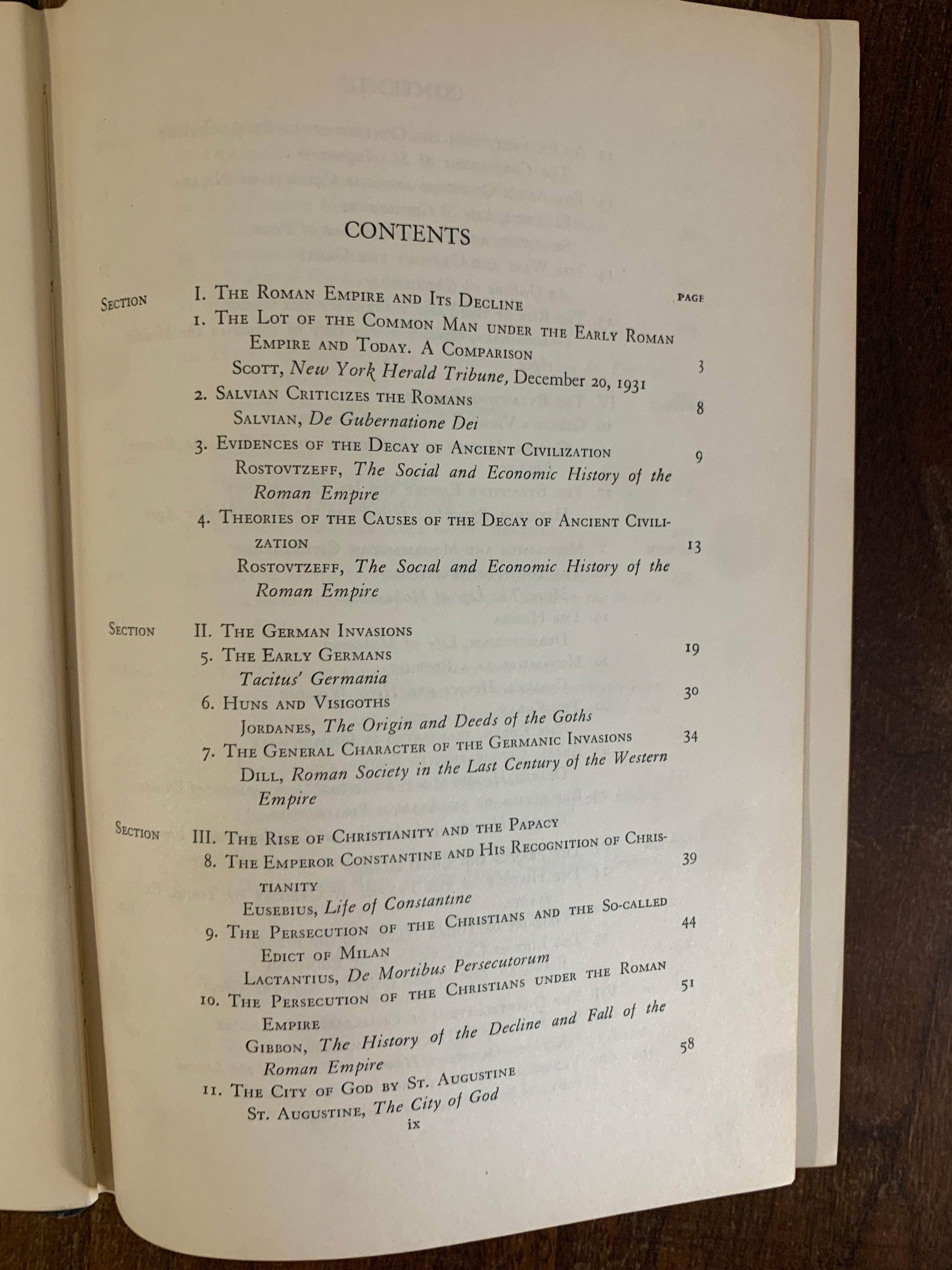 Flipped Pages Readings in Medieval History by Jonathan F. Scott 1933