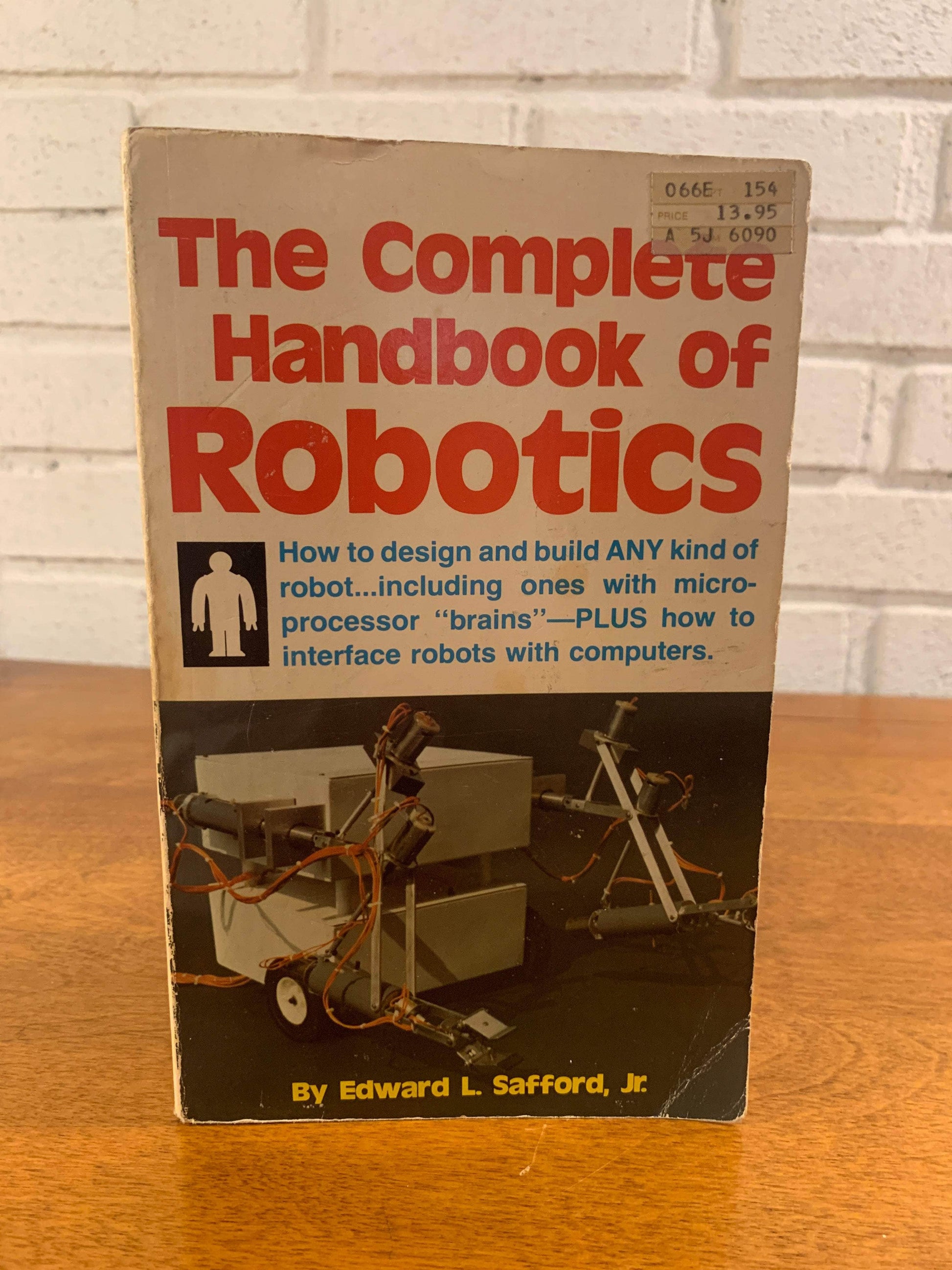 Flipped Pages The Complete Handbook of Robotics by Edward L., Jr. Safford,1978