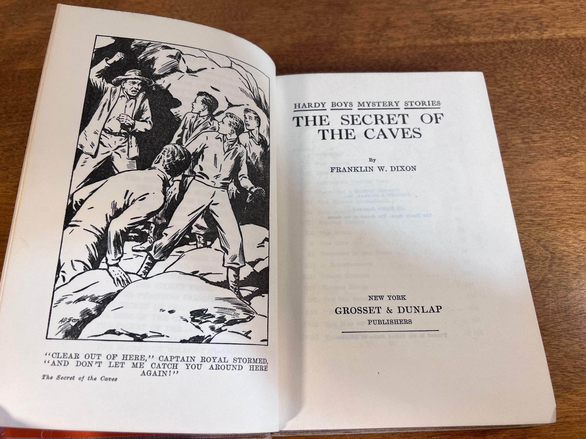 Flipped Pages The Secret of the Caves  by Franklin W. Dixon [#7 · The Hardy Boys]