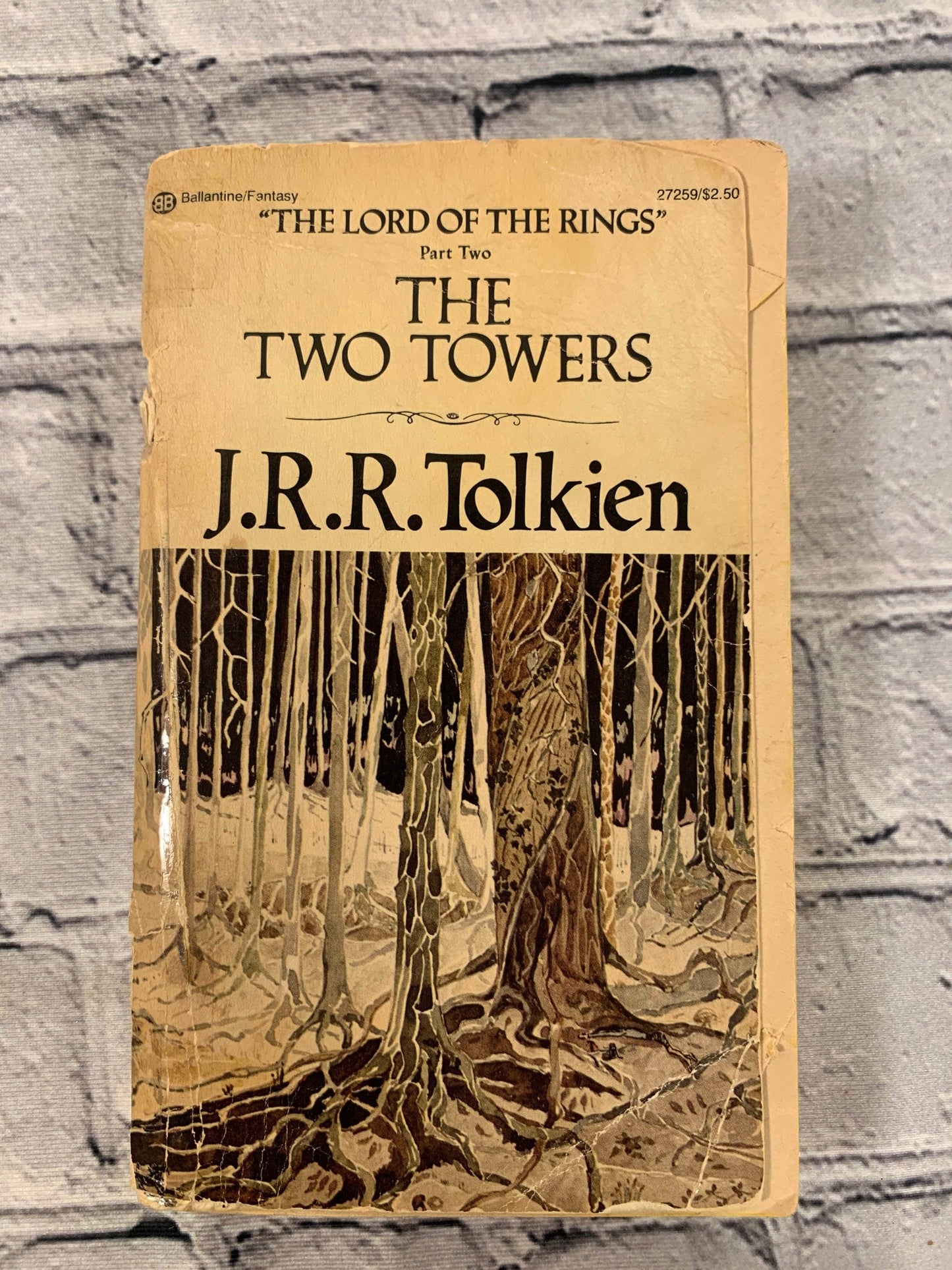 Flipped Pages The Two Towers: The Lord of the Rings part 2 by J.R.R. Tolkien [1978]