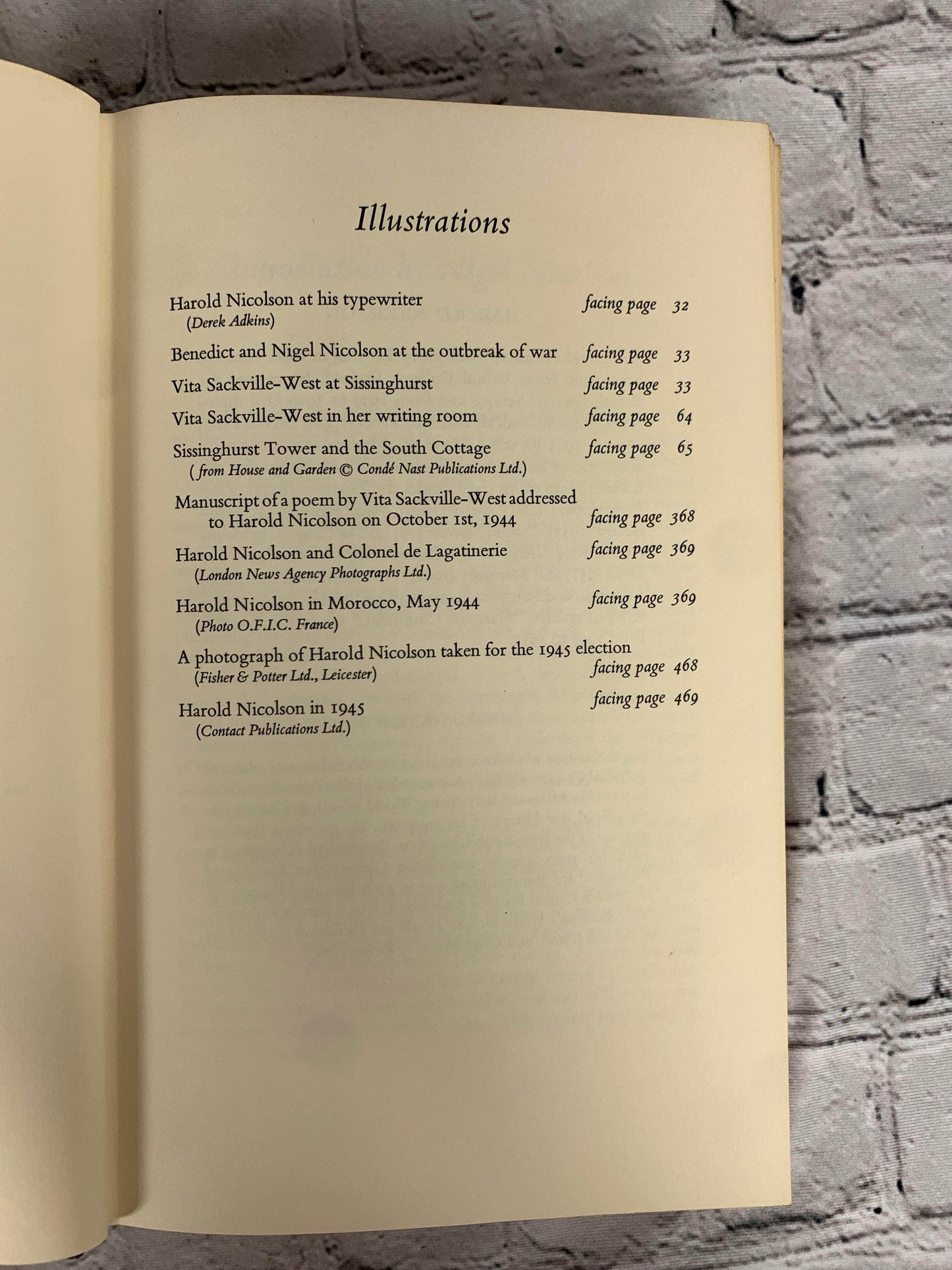 Flipped Pages The War Years 1939-1945 Vol II of Diaries & Letters of Harold Nicolson [1967]