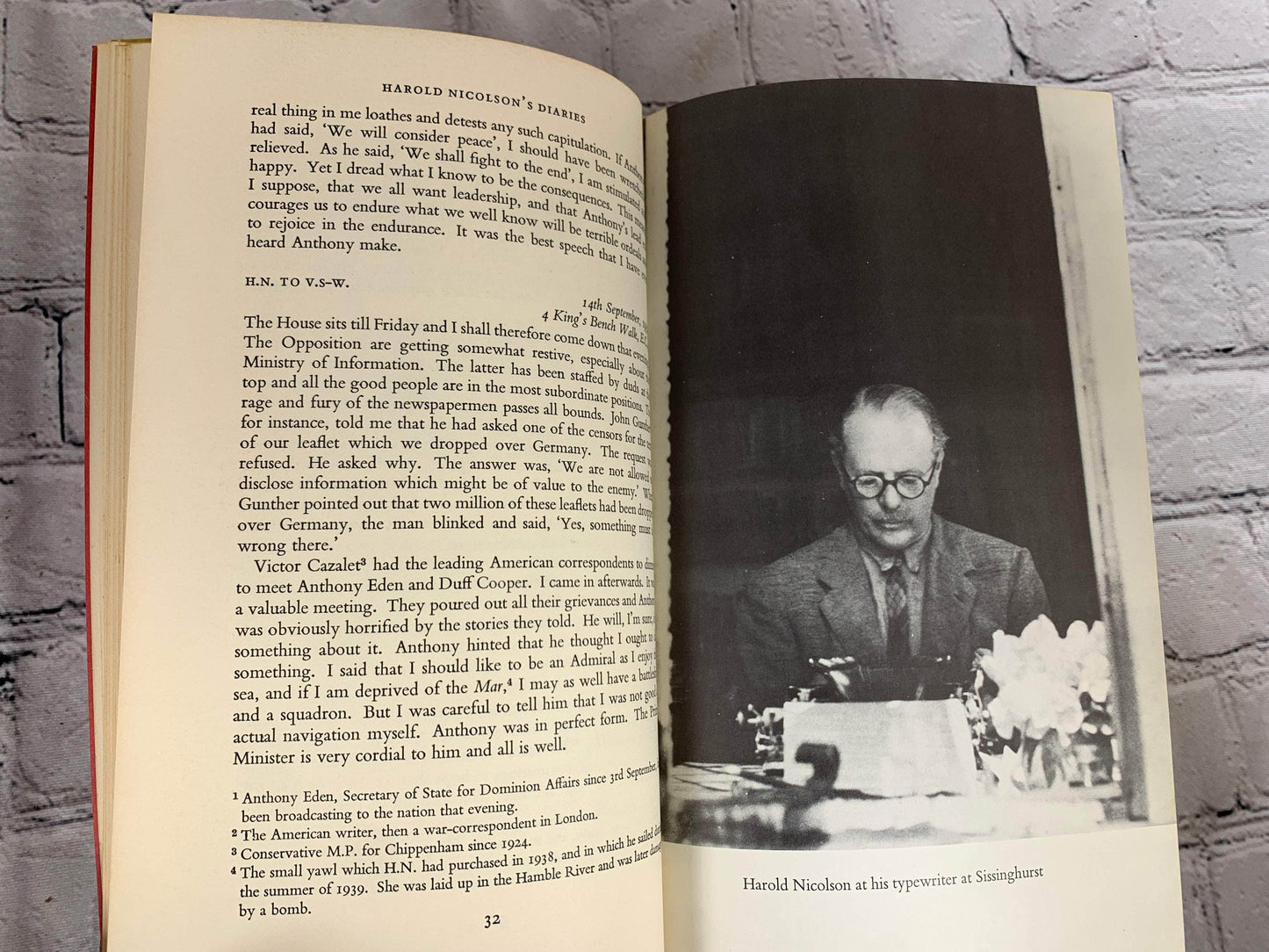 Flipped Pages The War Years 1939-1945 Vol II of Diaries & Letters of Harold Nicolson [1967]